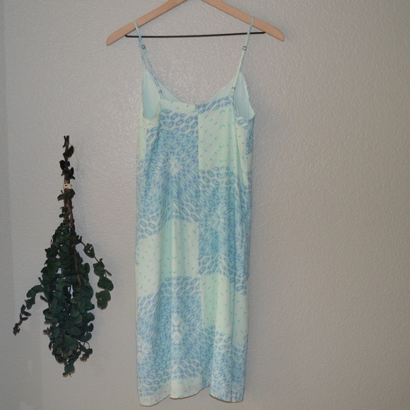 F21 Ruffle V Neck Slip Dress Sz S - Picture 3 of 6